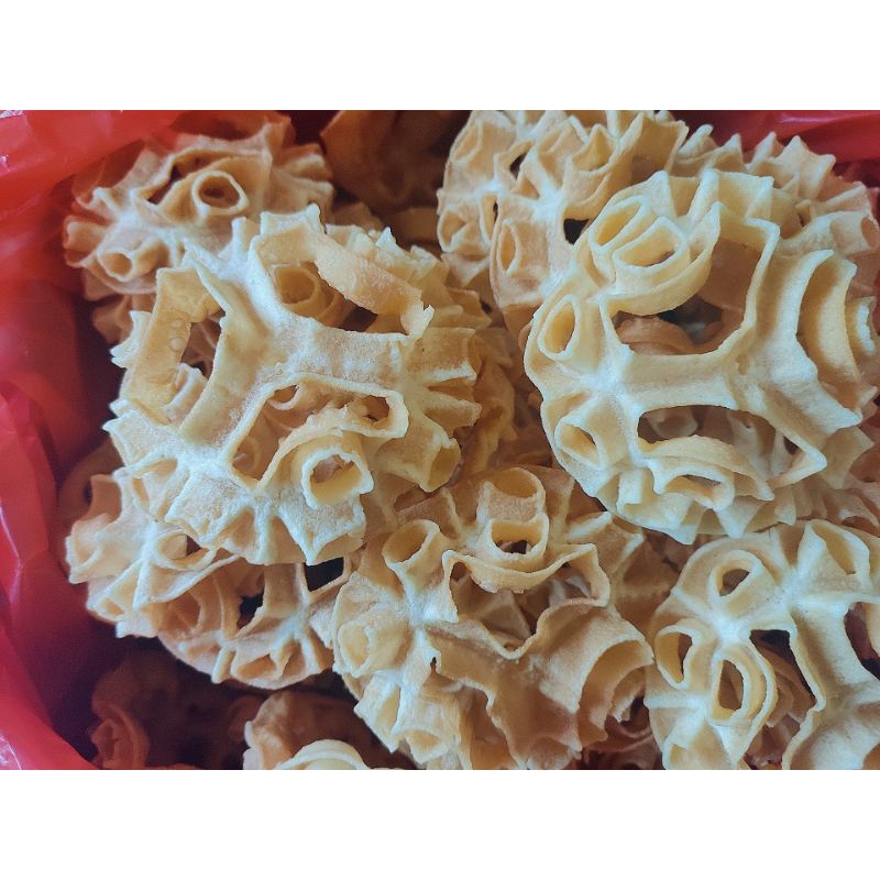 

Kue Matahari / Kue Kembang Goyang