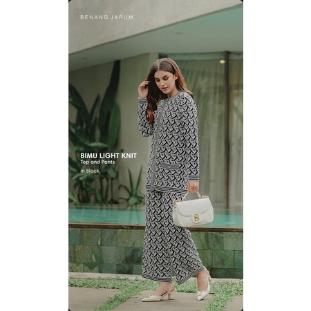 benangjarum bimu light knit top black size S benang jarum