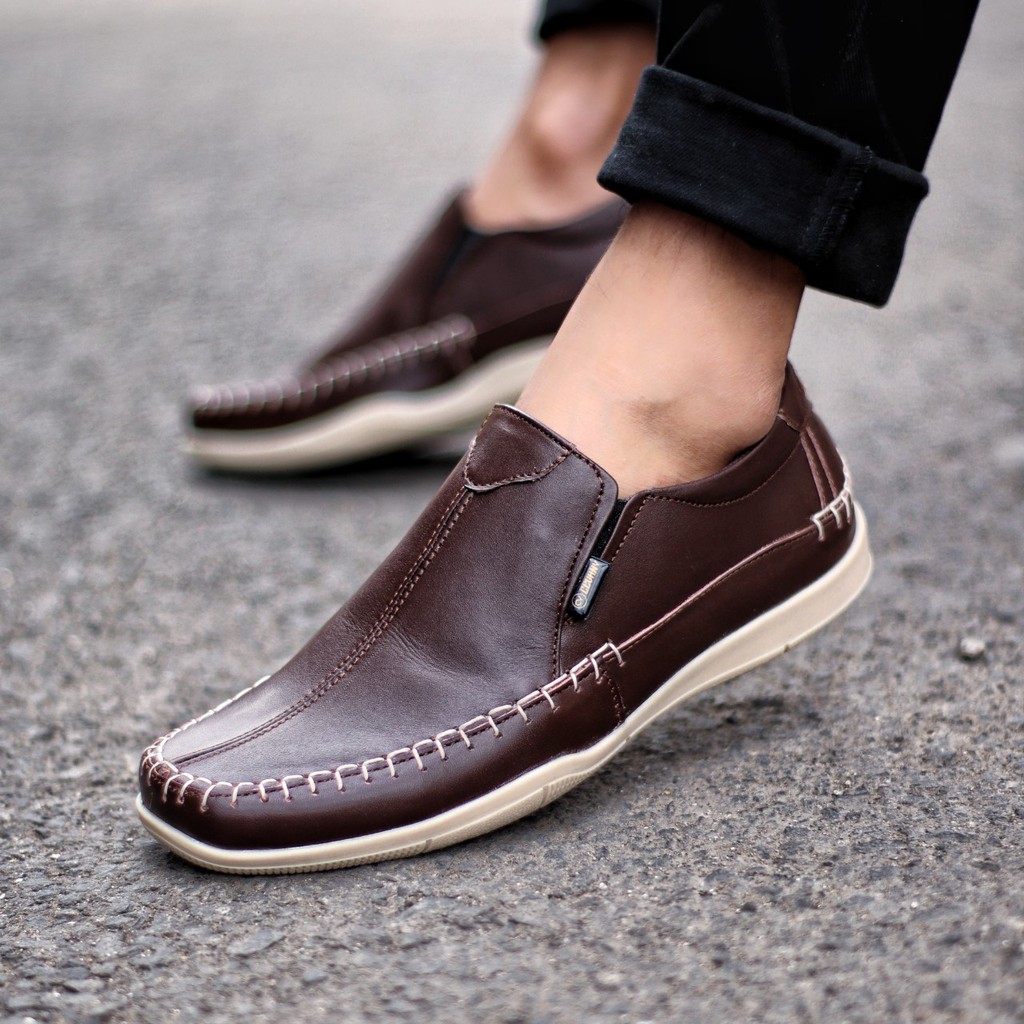 MOLK Sepatu Slip On Pria Formal Kerja Kantor Pria Kulit Asli Hitam Coklat Men Leather Shoes Casual