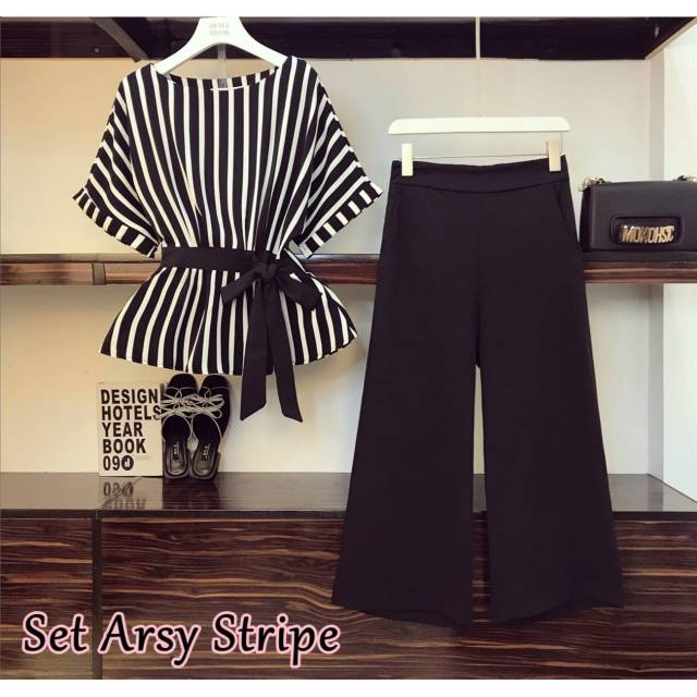 SET ARSY STRIPE CELANA WEDGES PANTS 7/8 PJG 82CM. LD 105CM