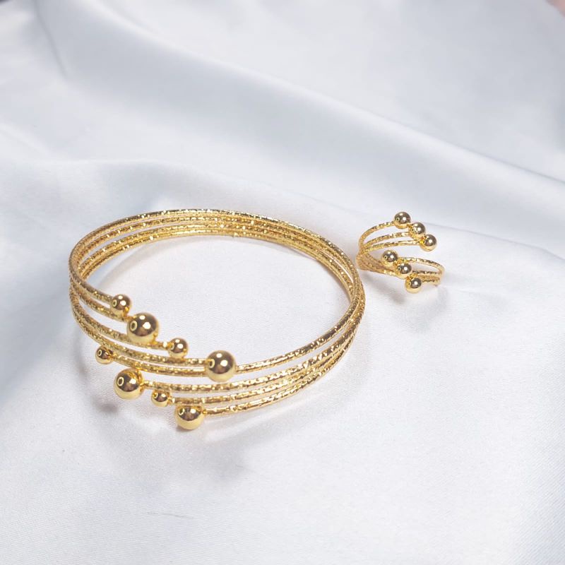 Gelang Dewasa  Gelang Kroncon Motif Bulat Fleksibel + Cincin dewasa Fleksibel Warna Gold