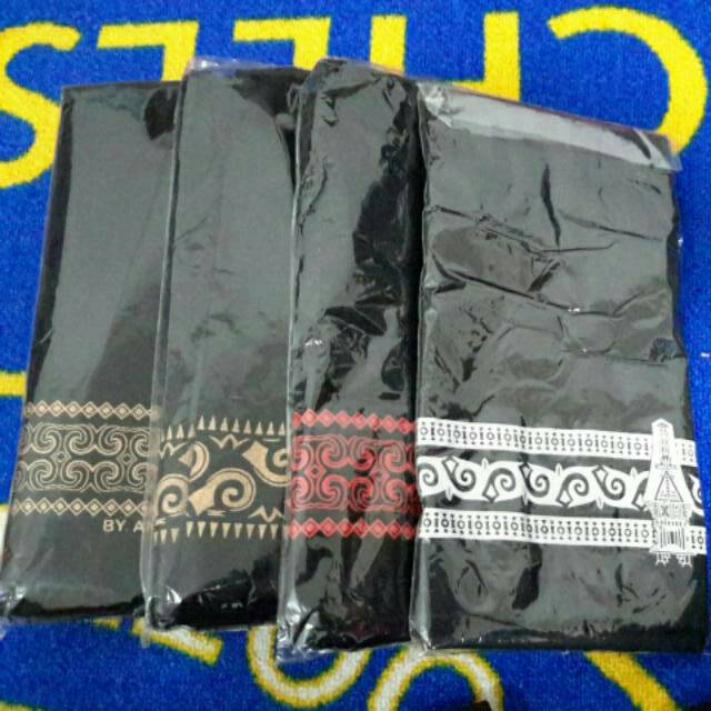 Sarung Motiv Batik Toraja Hitam Khas Toraja Shopee Indonesia