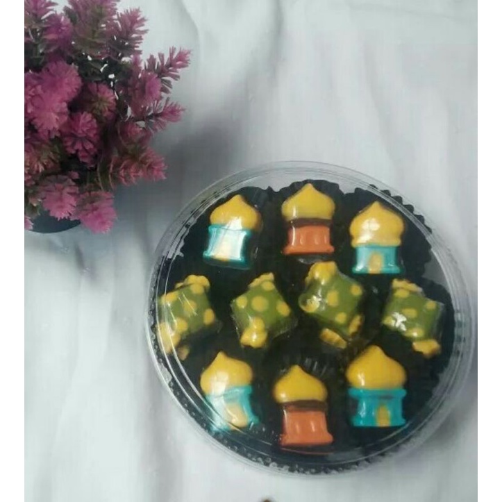 

cokelat praline motif masjid dan ketupat toples 250 gr/lebaran/idul fitri