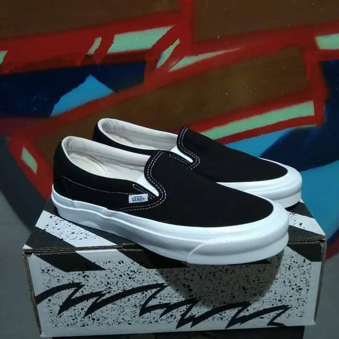vans slip on og bw