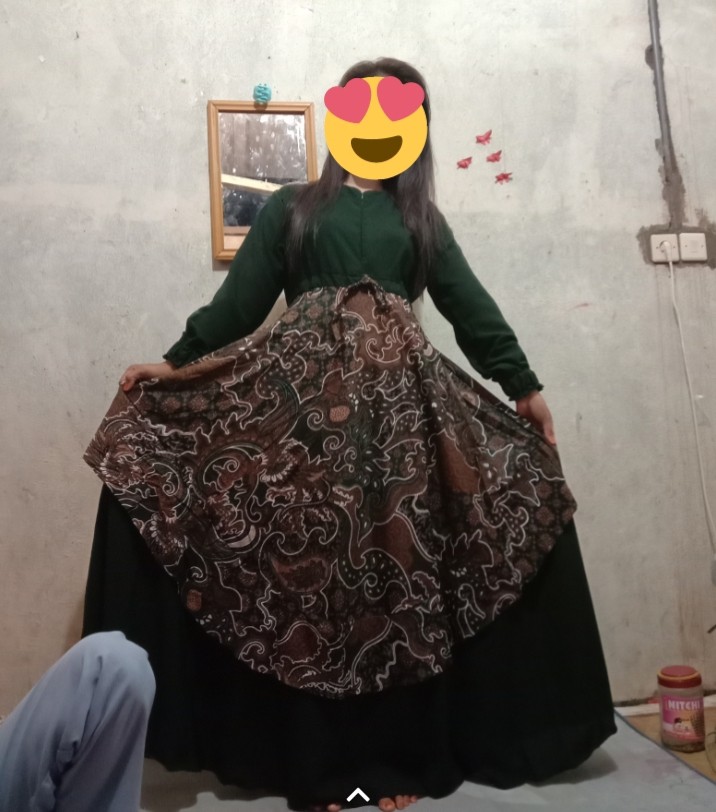 Batik Couple Keluarga Gamis Polos Syari Terbaru