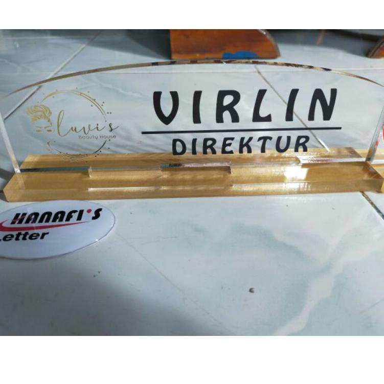 

[PROMO 0F897] Papan nama meja akrilik UV custum Dijual