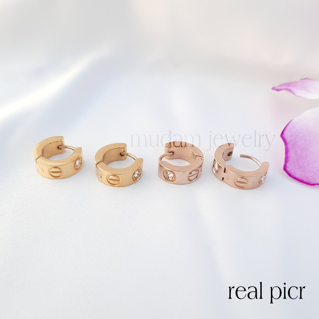 Anting Jepit Titanium Ctr Diamonds Simple dan Elegan Tersedia Warna Rosegold, Gold dan Silver