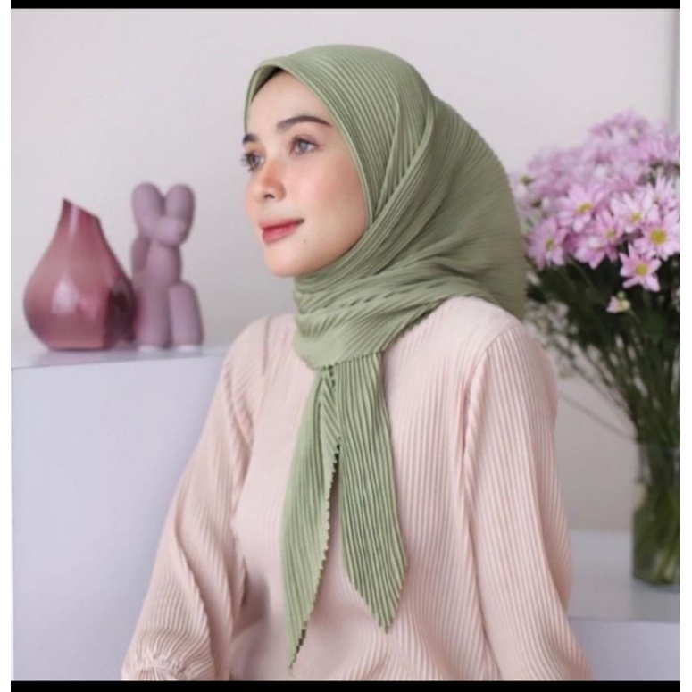 segi empat plisket pompom | segi empat plisket polos | segi empat plisket polos premium