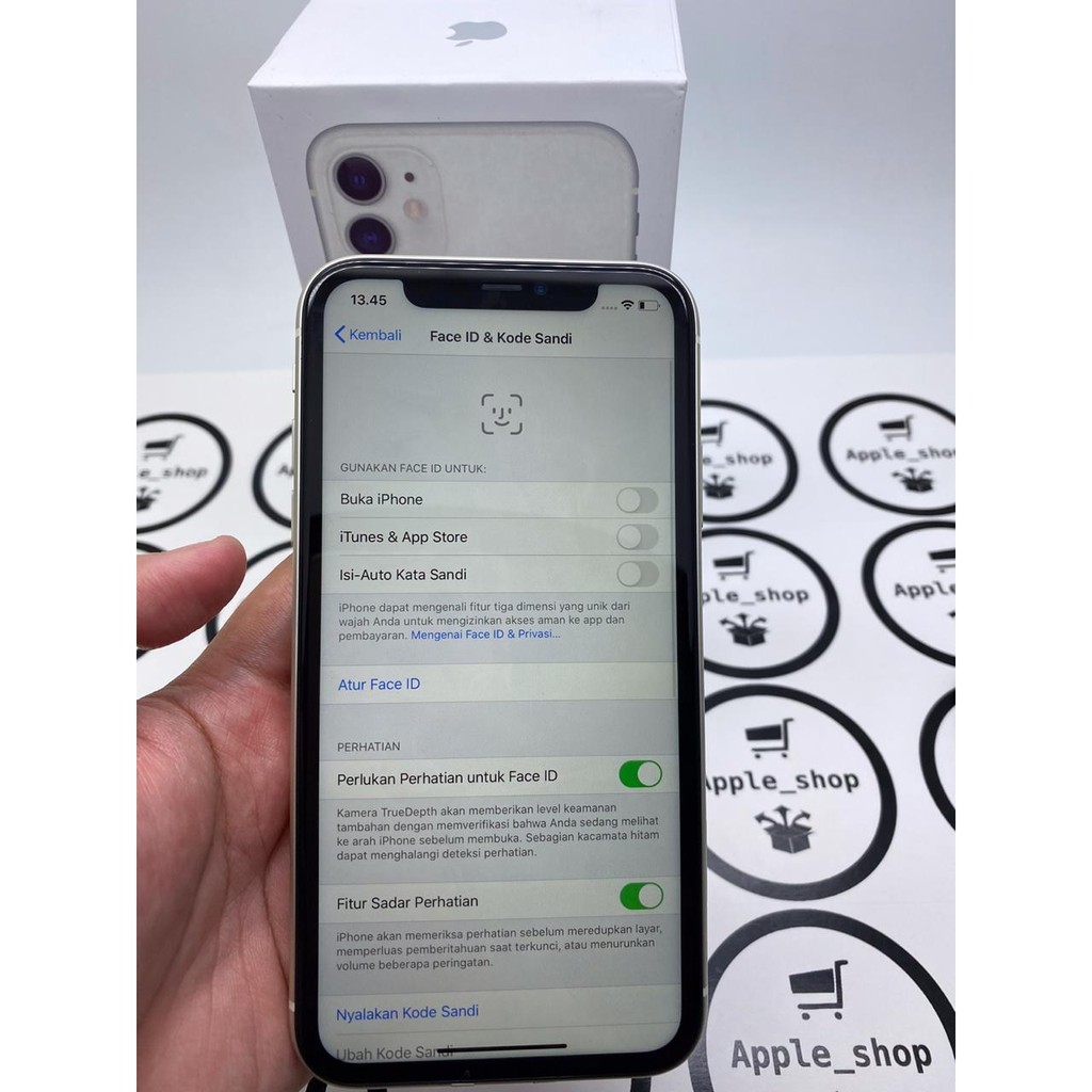 iphone 11 128gb white Lcd Original Mulus Original Bukan Refurbish / Rekondisi