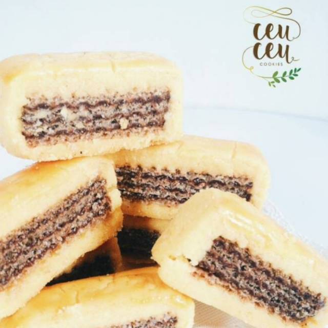 

CEUCEU COOKIES WAFER KEJU KUE KERING LEBARAN