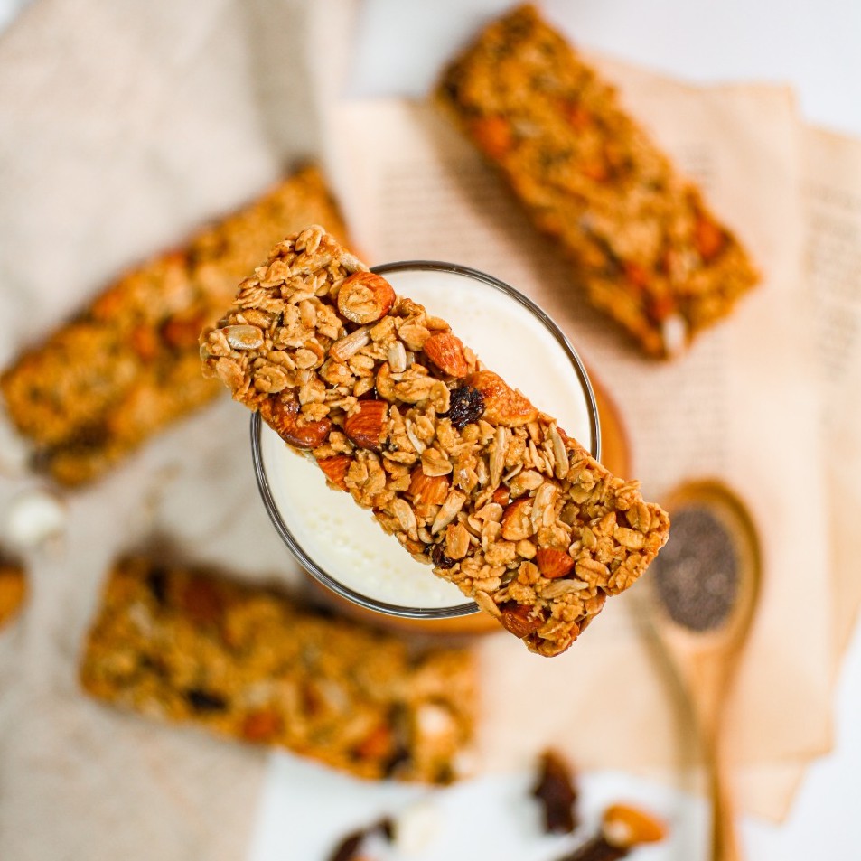 Original Granola Bar (2 Bars) - Almond, Cashew, Raisins, Chia Seed, Sunflower Seed - LUCKYBITE