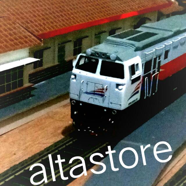 Miniatur Kereta api Lokomotif cc 206 | Shopee Indonesia