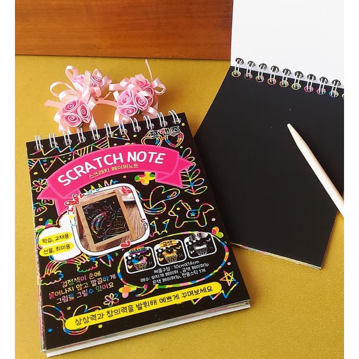 

RAINBOW Scratch Note / Memo Kecil Hitam 17x11 cm + Wooden Stick