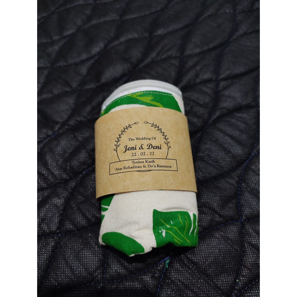 

ROLL LABEL SOUVENIR / SOUVENIR PERNIKAHAN /ONLINE SHOP - UTR005