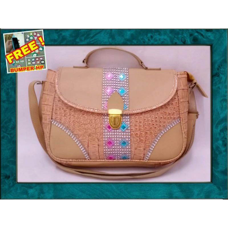 Khusus Hari ini Tas Wanita Selempang Handbag  Sling Bag Backpack Ransel Bag - T7