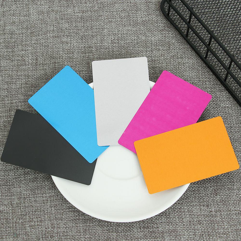 R-flower 50pcs/Set Kartu Nama Perlengkapan Kantor Kartu Nama Aluminium Grafir Laser