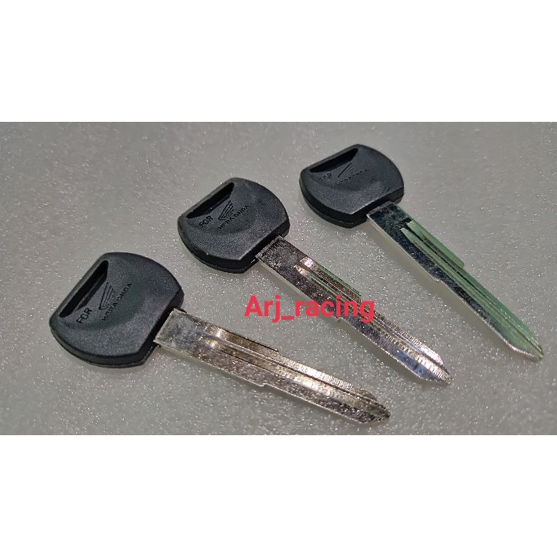BAHAN DUPLIKAT KUNCI MONTOR HONDA CBR 250 THAILAND