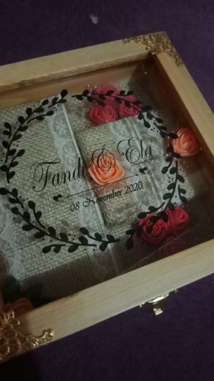 Kotak Mahar 2 Perhiasan Berbahan Kayu Palet