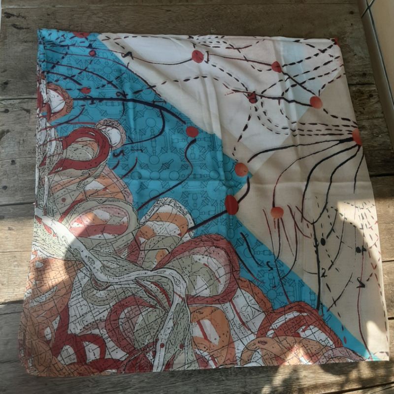 

map scarf ria miranda