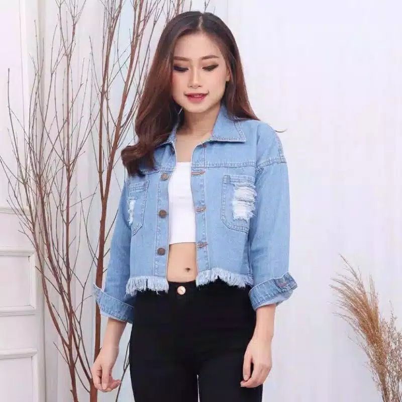 Jaket Jeans Wanita Model Crop Kantong Sobek Reylin