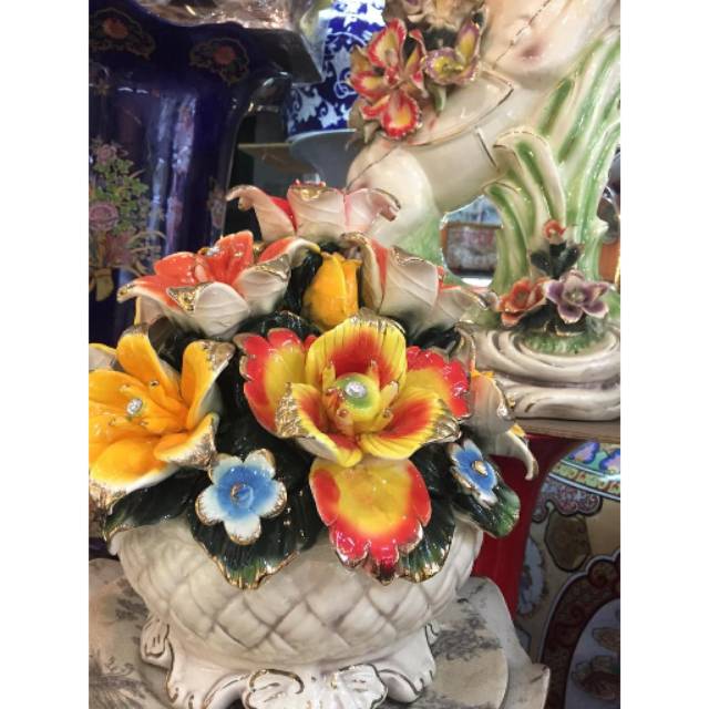 Bunga keramik capodimonte/ Bunga keranjang keramik/ pajangan bunga keramik