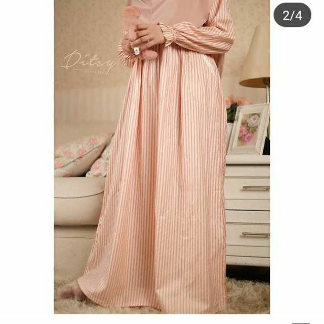 Ditsy Nightgown Series 4