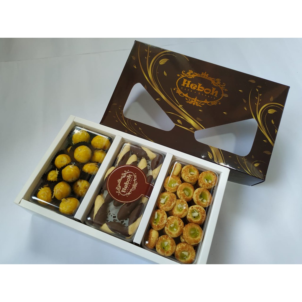 

Paket R Kue Kering Lebaran Premium Isi 3 Toples By Heboh Cookies