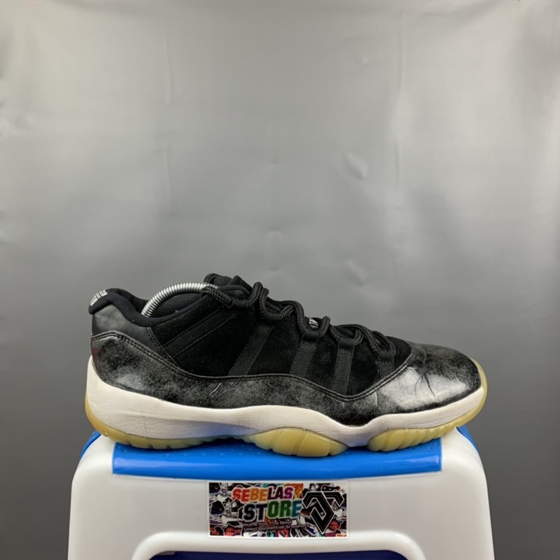 Sepatu Basket Air Jordan 11 Retro Low "Barons" Second Original size 44