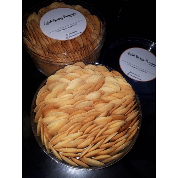 

Lidah Kucing Wisman Toples 500gr | Kue kering Lidah Kucing Premium Wisjman