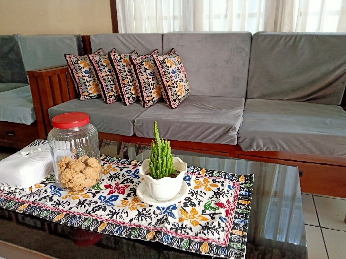 Taplak Meja Batik | Sarung Bantal +taplak Meja |kursi 5 /  Batik Cap & Canting Colet