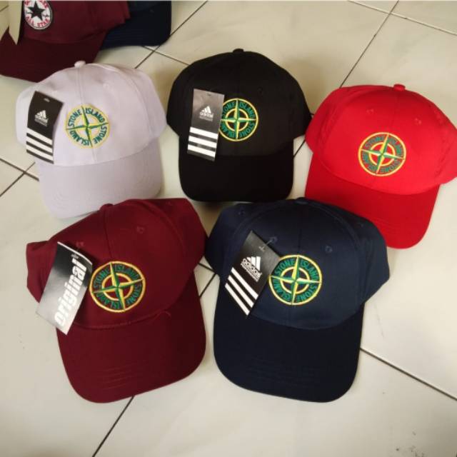 Topi Stone Island