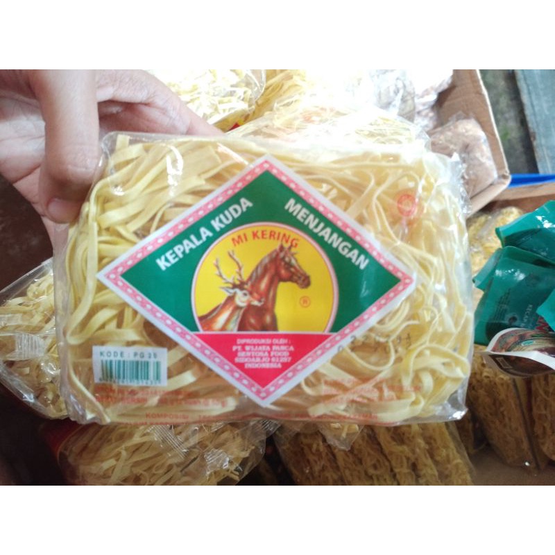 

Mie Kering || Bakmie Kuning || MIE SEBLAK || Kepala Kuda Menjangan