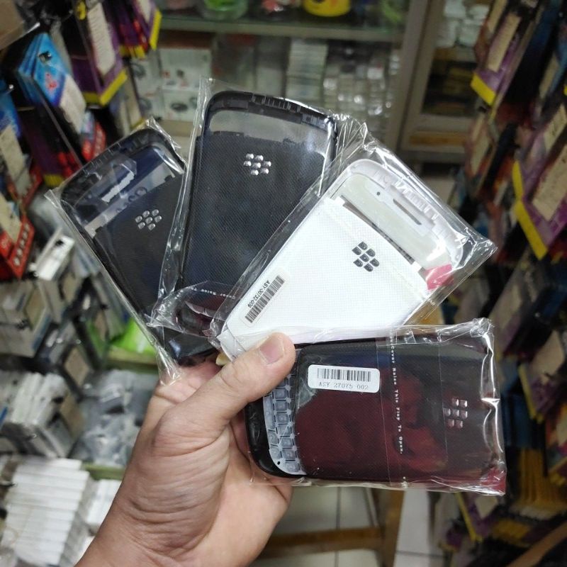 BLACKBERRY BB9300 / GEMINI 3G / 9300 CASING HANDPHONE MANTUL MURAH MERIAH