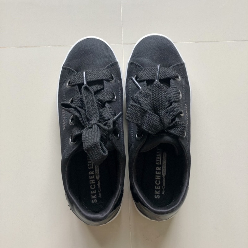[used] SKECHERS STREET Air-Cooled Memory Foam sepatu - hitam