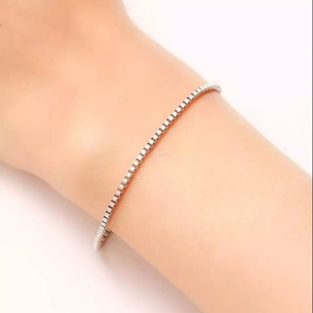 Gelang Titanium Rantai Kotak Kecil Pria Wanita