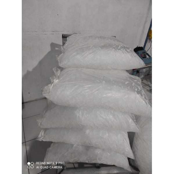 ES BATU KRISTAL DAN SERUT 20KG TANGERANG