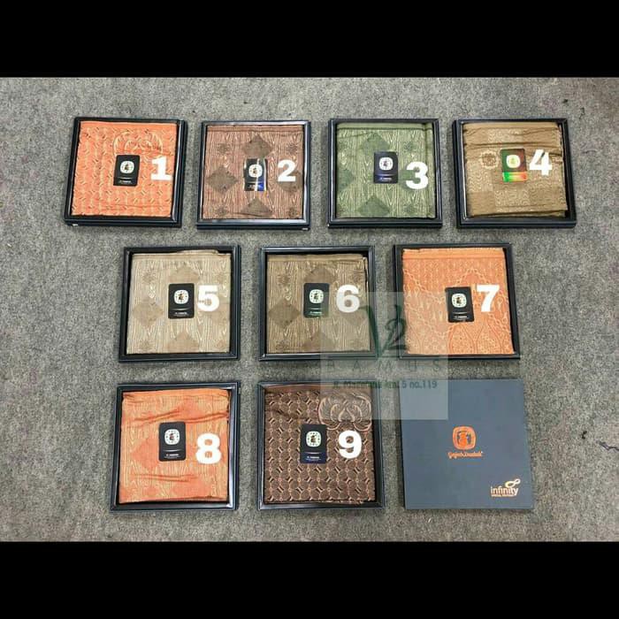 Sarung Gajah Duduk Infinity