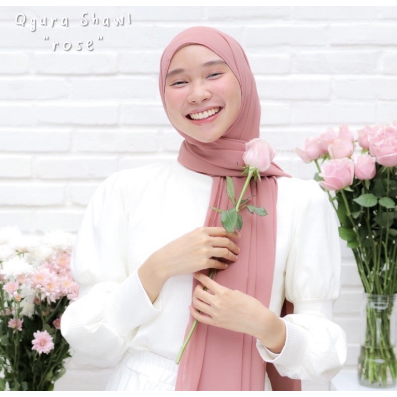 Itsmostly - Qyura Shawl-Rose