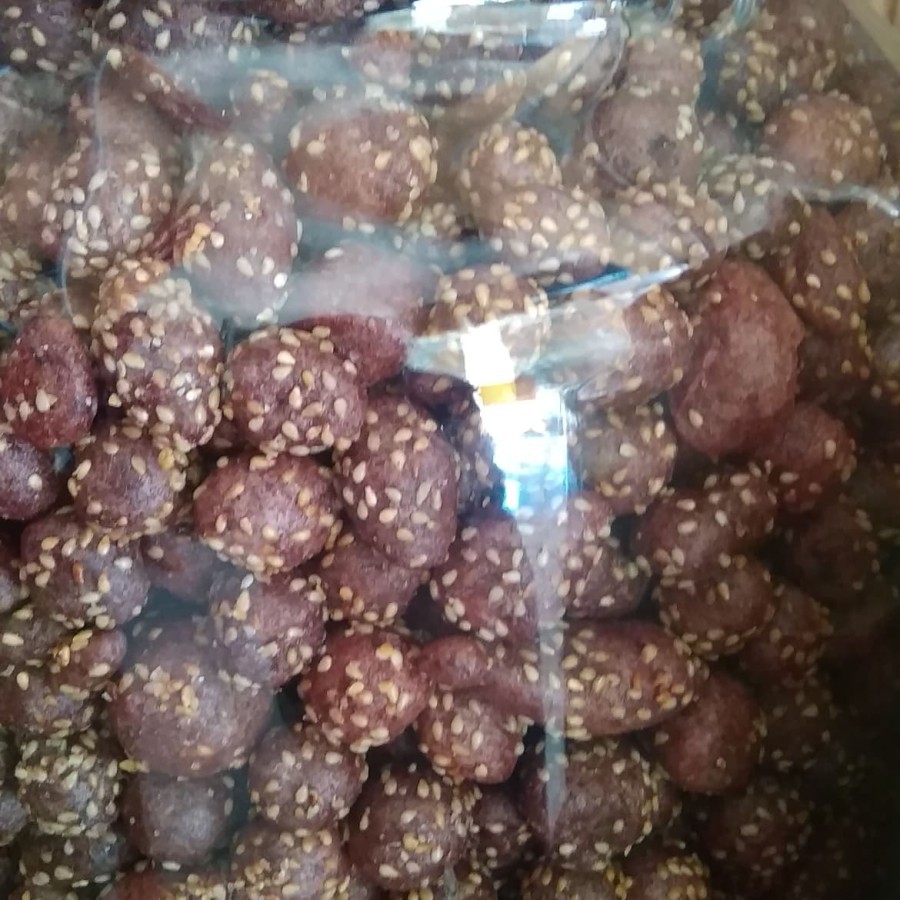 

Ciput Coklat Wijen Snack Bulat 250 gr