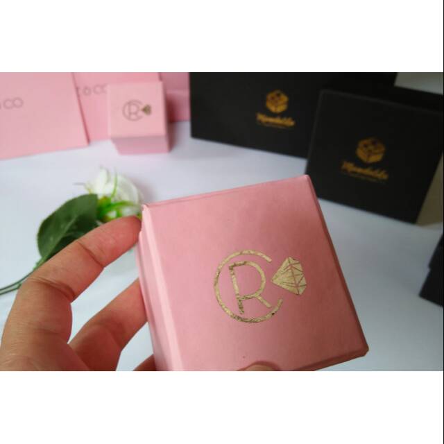 

Hardbox | paperbag | booklet | SEPAKET CUMA 25k