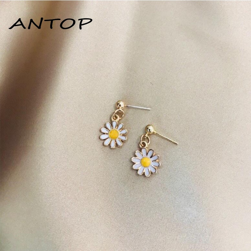 Korea Fashion Little Daisy Earrings Alloy Flower Stud Earrings Manis Wanita Perhiasan Aksesoris  ANTOP