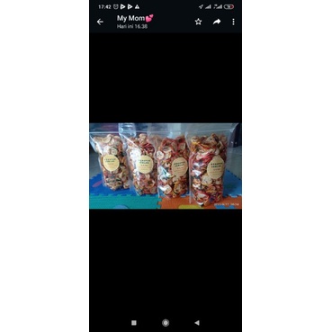 

KrupukSeblakPedas