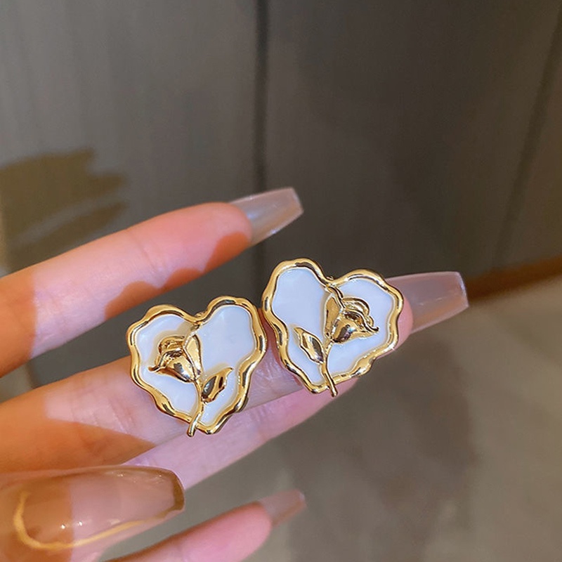 Anting Bentuk Bunga Tulip Gaya Retro