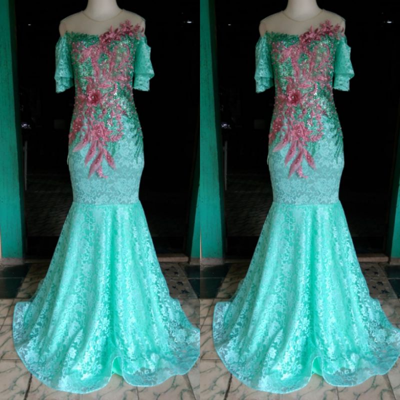 baju duyung penyanyi