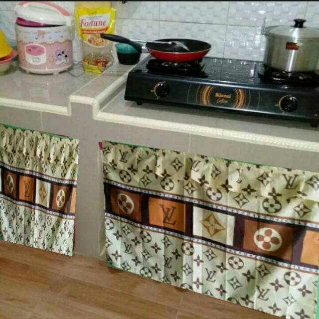 Hordeng kolong dapur motif LV