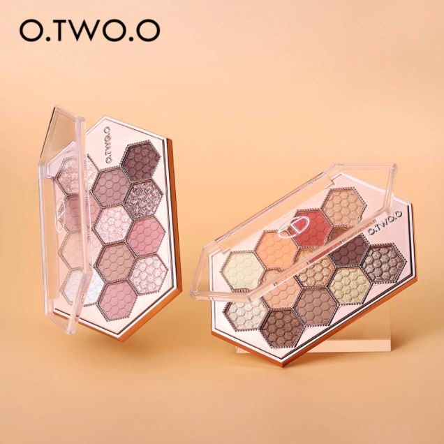 (READY STOCK) O.TWO.O Otwoo Honeycomb Hexagonal Star Diamond Eyeshadow Palette 1018