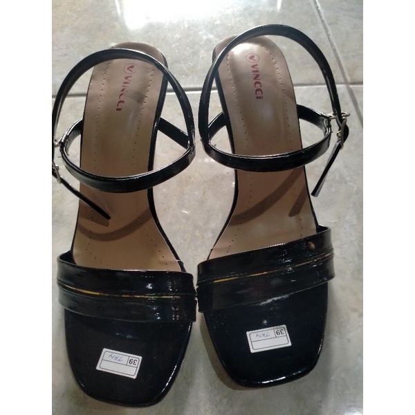 Sandal Wanita Hells Tumit Kaca