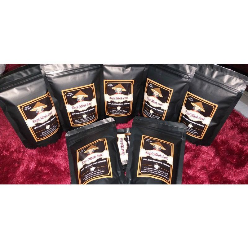 

Kopi bubuk dan biji kopi mentah