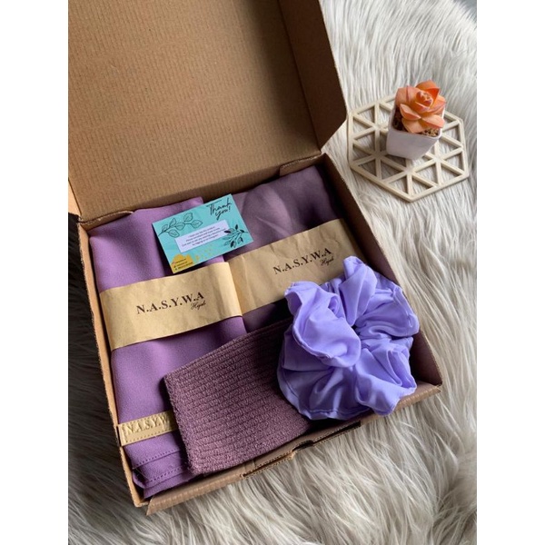 

Hampers/Kado/Gift Hijab Best Seller