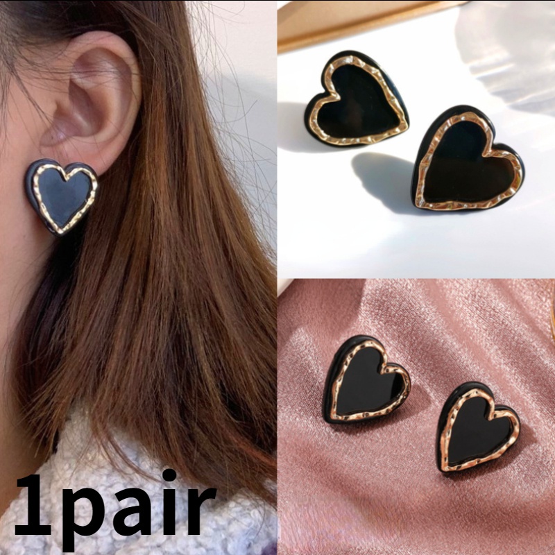 Anting Stud Enamel Bentuk Hati Warna Hitam Gaya Korea Untuk Wanita